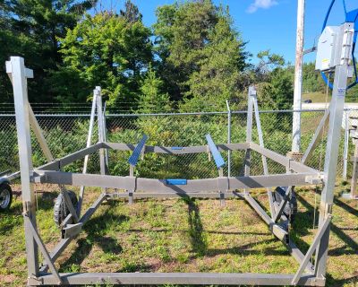 2017 SHORE MASTER 3009DVS Boat Lifts Trego, WI