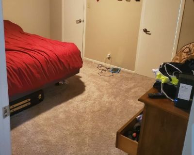 We have a beautiful 2 bedroom 2 bath apartment for rent.looking for someone to take over our lease.we have 9 months left.u have to make 3 times the rent.no deposit jus pay applicant fees at front office and first month rent.1095 a month.it has a fireplace n is the upgraded apartment.it has washer and dryer hook ups.pool.playground and gym.! Very nice complex at the arts in Garland tx.also at th...