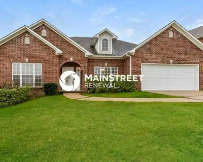 3 Bedroom 2BA 1573 ft Pet-Friendly Apartment For Rent in Hoover, AL