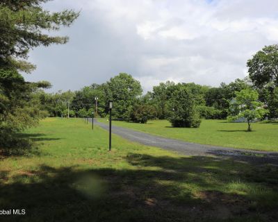 Lots and Land For Sale in Clifton Park, NY