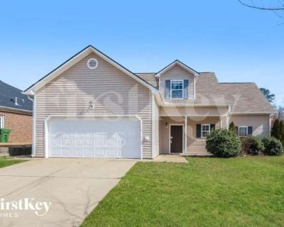 4 Bedroom 2.5BA 2328 ft Pet-Friendly Apartment For Rent in Fuquay-Varina, NC