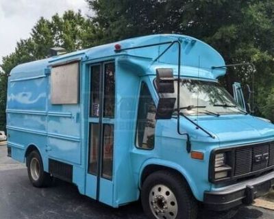 Well Maintained - GMC Vendura G3500 Ice Cream Truck