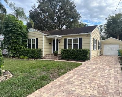 2 Bedroom 2BA 1449 ft Single Family House For Sale in Orlando, FL