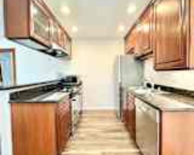 1 Bedroom 1BA 506 ft² Pet-Friendly Apartment For Rent in San Diego, CA 8440 Via Mallorca unit # 127