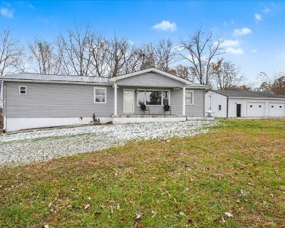 3 Bedroom 2BA 936 ft Single Family House For Sale in Somerset, KY