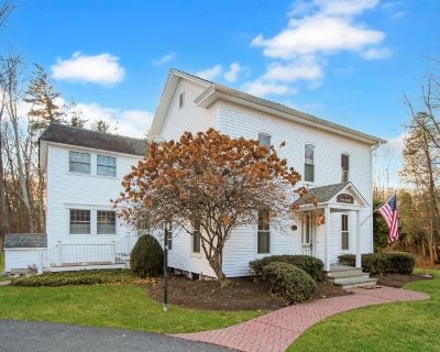 5 Bedroom 2BA Apartment For Rent in Hope Twp, NJ