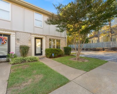 2 Bedroom 1BA 1260 ft Condo For Sale in Germantown, TN