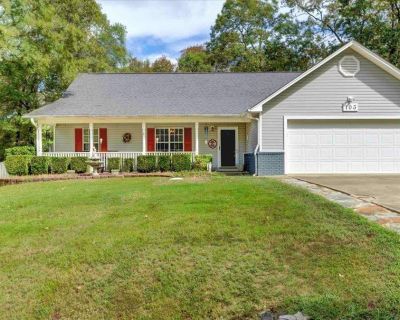 3 Bedroom 2BA 1652 ft Single Family House For Sale in Hot Springs, AR