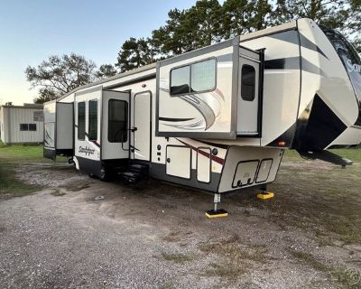 2018 Forest River Sandpiper 379FLOK Fifth Wheel