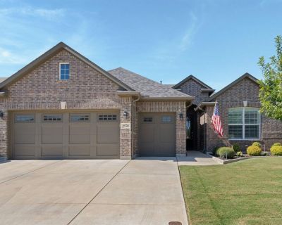 3 Bedroom 2BA 2159 ft Single Family House For Sale in Denton, TX