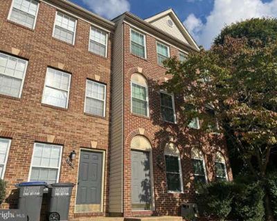 4 Bedroom 2BA 1860 ft Single Family Home For Sale in FAIRFAX, VA