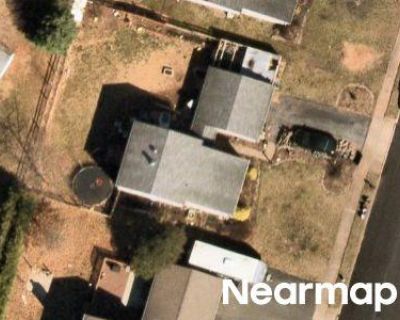 3 Bed 1.5 Bath Preforeclosure Property in Reading, PA 19606 - Wisteria Ave