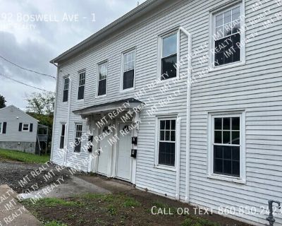 1 Bedroom 1BA 400 ft Apartment For Rent in Norwich, CT
