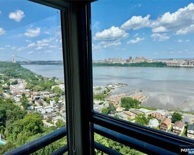 2 Bedroom 2BA Pet-Friendly Condominium For Sale in FORT LEE, NJ