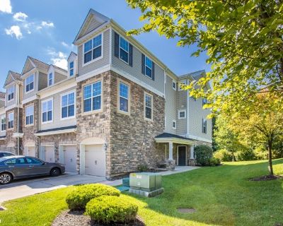 3 Bedroom 2BA 1919 ft Townhouse For Rent in Morris Plains Boro, NJ