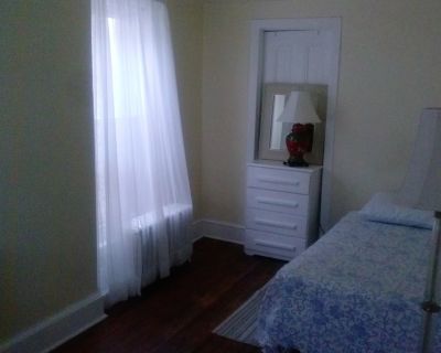 Room for Rent in Germantown, Philadelphia | Host Nicole