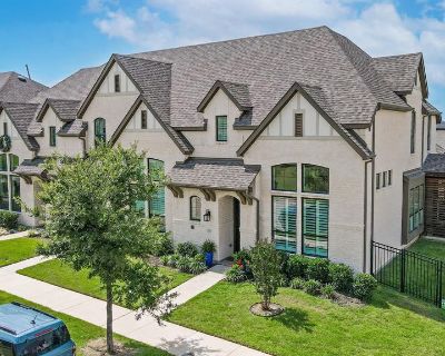3 Bedroom 2BA 1806 ft Townhouse For Sale in Fort Worth, TX