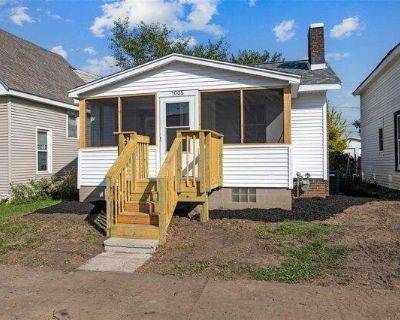 1 Bedroom 1BA House For Sale in Cedar Rapids, IA