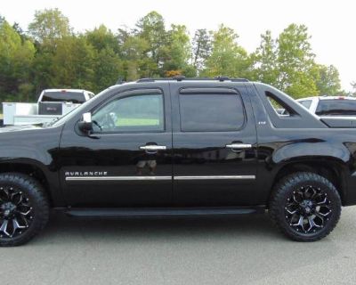 Used 2011 Chevrolet Avalanche LTZ