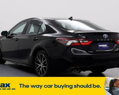 Used 2021 Toyota Camry Hybrid SE