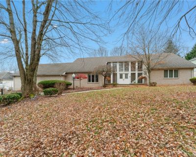 5 Bedroom 3BA 4237 ft Single Family House For Sale in Canfield, OH