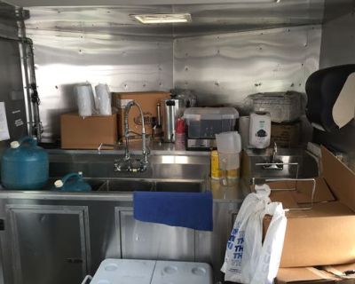 Fried Chicken Food Trailer - Custom / Custom / 2012