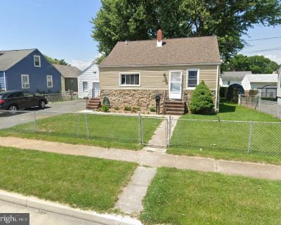 548 Marlyn. Property for Rent in Essex, MD for $2,800 with 3 bedrooms and 2 full baths. This 1,170 square foot property was built in 1950 on a lot size of 0.15.. BEAUTIFULL REMODELED HOME CLOSE TO THE WATER WITH LOTS OF UPGRADES, NEW GRANITE COUNTER TOP, NEW BATHROOMS, NEW FLOORS, NEW LIGHTS, FRESH PAINT AND MUCH MORE, THIS HOUSE IS A MUST SEE, CLOSE TO THE WATERM SHOPPING, SCHOOLS, PARKS AND M...