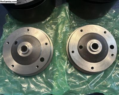 Pair EMPI 58-67 Rear Break Drums