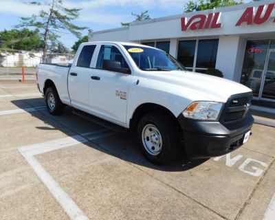 2019 RAM 1500 CLASSIC TRADESMAN QUAD CAB 4WD EXTENDED CAB PICKUP 4-DR 4WD