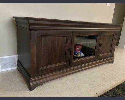TV STAND/TV TABLE $350