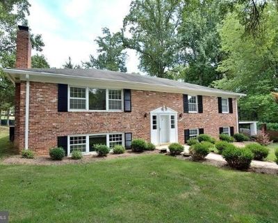 Atoga Ave, Mclean, Home For Rent