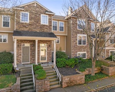 2 Bedroom 2BA 1258 ft Townhouse For Sale in Overland Park, KS