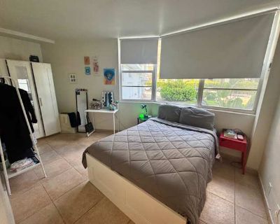 Available on: now. Furnished. Parking available * Internet included. Charming private furnished room for rent in the heart of Edgewater, Miami! A spacious 2-bedroom, 1-bathroom apartment that offers an exceptional living experience. Apartment Features: The private room is tastefully furnished and ready for you to move in. It s designed with your comfort and style in mind, featuring a comfortabl...