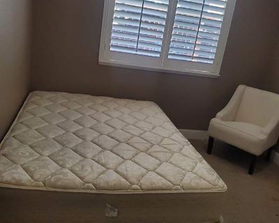 Available on: now. Furnished. Internet included * Students welcome * 40+ years welcome. Room and private bath on the first floor. Pool, hot tub, fire pit, built in BBQ with bar, fridge and tv in a beautifully landscaped backyard. Full gym and loft with smart TV upstairs. Laundry room upstairs.. Rent $1,000 per month Bills Included Security deposit $1,000 Property type House Room furnishing Furn...