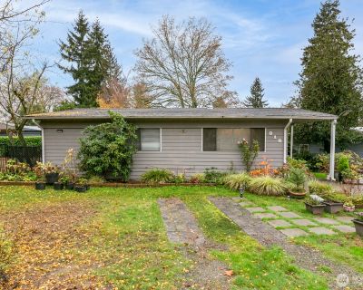 3 Bedroom 1BA 940 ft Single Family House For Sale in Renton, WA