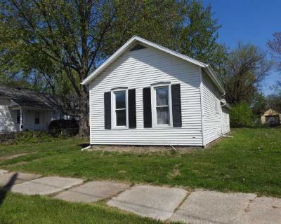 2 Bedroom 1BA 1076 ft Apartment For Rent in Toledo, OH
