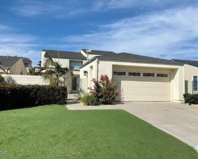 3 Bedroom 3BA 1874 ft Pet-Friendly Apartment For Rent in Ventura, CA