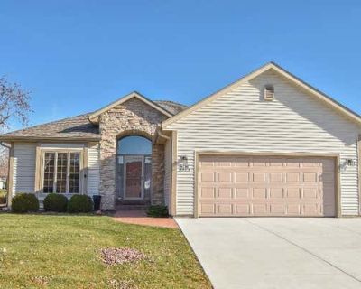 2 Bedroom 2BA 1893 ft Condominium For Sale in JACKSON, WI