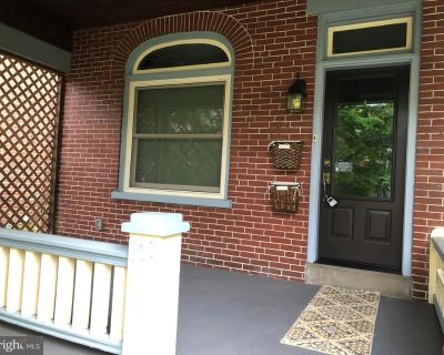 1 Bedroom 1BA 812 ft Apartment For Rent in Mont Clare, PA