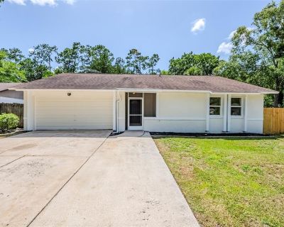 3 Bedroom 2BA 1658 ft Single Family House For Sale in Longwood, FL