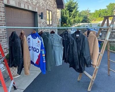 Darien Garage Sale!