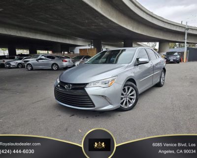 2017 Toyota Camry XLE Sedan 4D