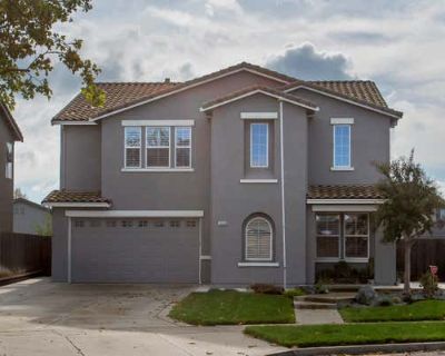 4 Bedroom 3BA 2851 ft Single Family Home For Sale in MERCED, CA