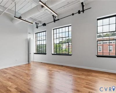 1 Bedroom 1BA 810 ft Condominium For Sale in RICHMOND, VA