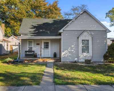2 Bedroom 1BA 830 ft Single Family House For Sale in Ogden, IL