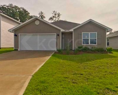 4 Bedroom 2BA 1787 ft Pet-Friendly Apartment For Rent in Pensacola, FL