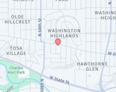 Apartment For Rent in Wauwatosa, WI