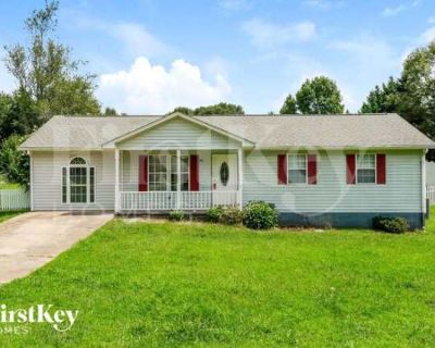 3 Bedroom 2BA 1100 ft Pet-Friendly House For Rent in Hall County, GA