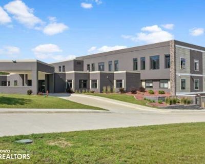 1 Bedroom 1BA 805 ft Condominium For Sale in IOWA FALLS, IA