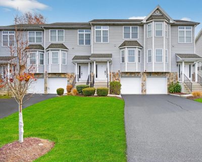 2 Bedroom 1BA 1622 ft Condo For Sale in Wappingers Falls, NY